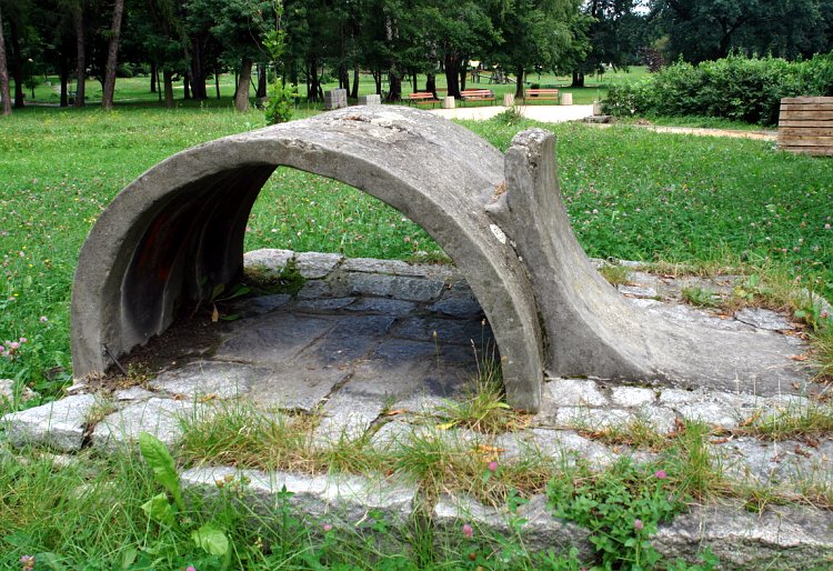Rzeźba - osiedle E